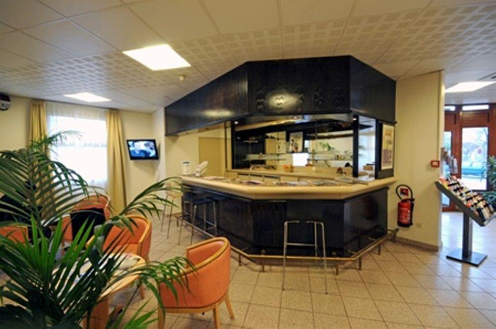 Kyriad Paris Sud - Arcueil Cachan Ресторан фото
